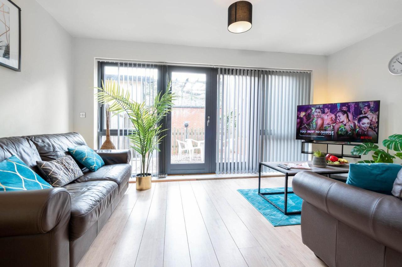 City Centre Townhouse - 3 Bedrooms - Garage - Parking - Top Rated Birmingham Exterior photo